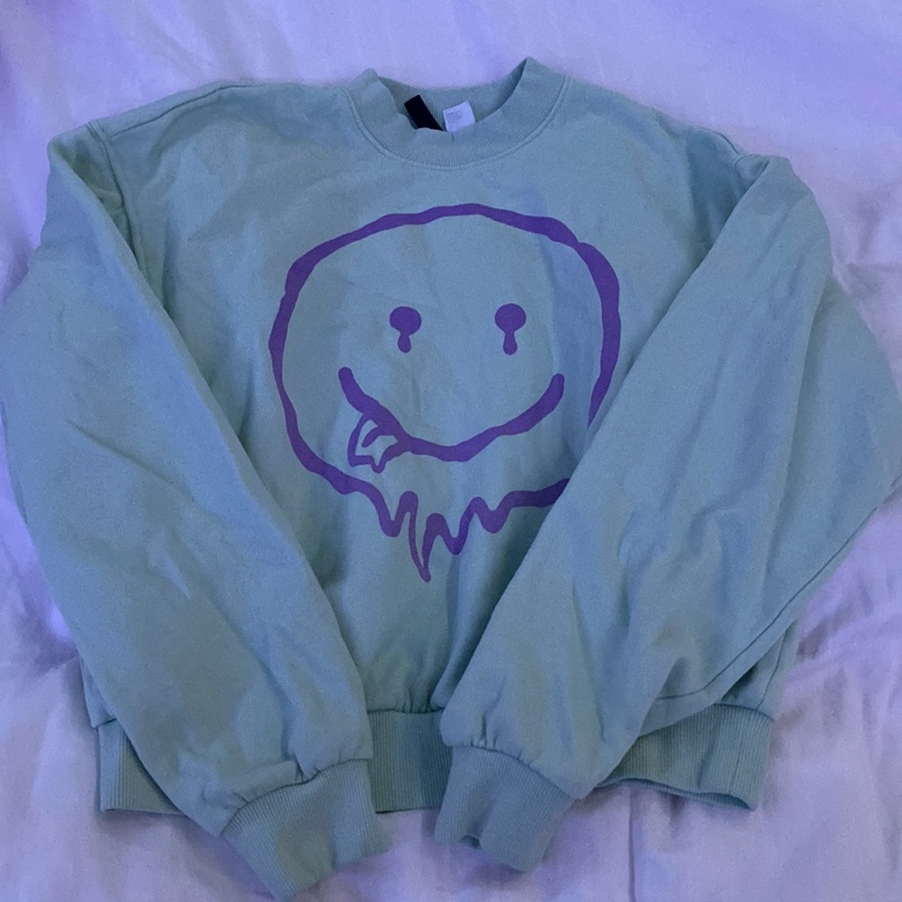 Smiley H&am Crewneck
